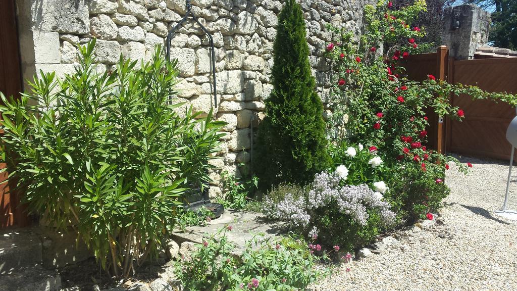 Le Clos Du Presbytere Puisseguin Room photo